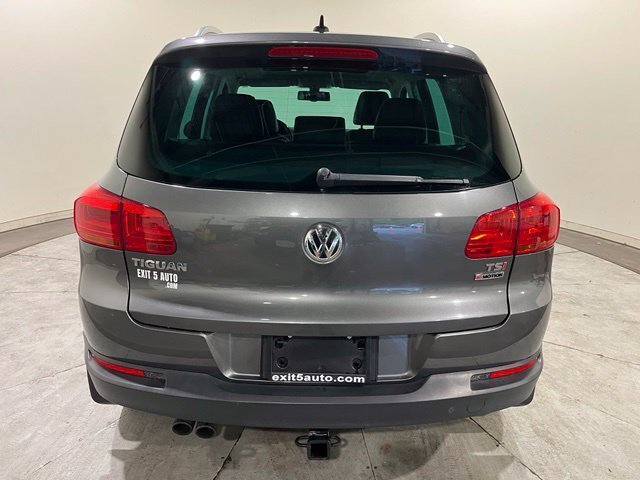 
 2017 Volkswagen Tiguan 2.0T Wolfsburg Edition 4Motion full									