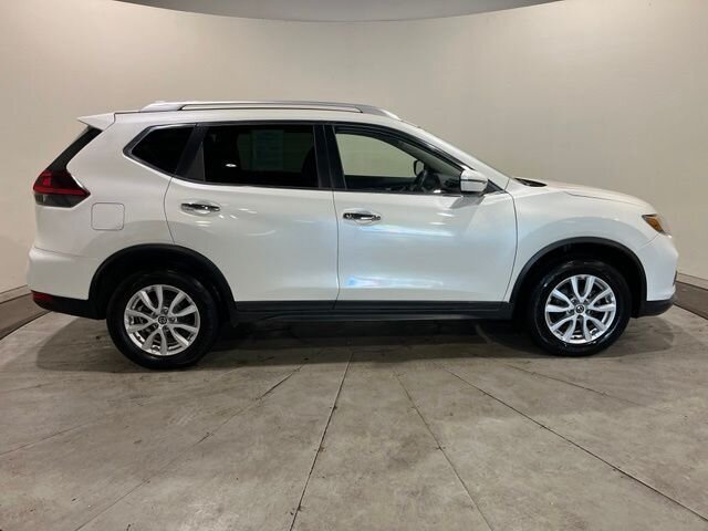 
 2019 Nissan Rogue SV full									