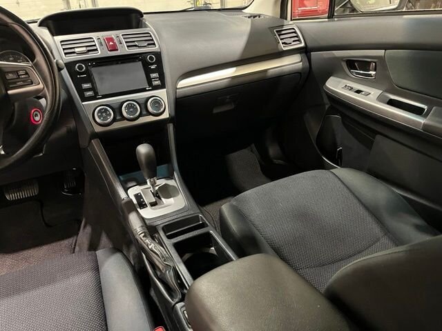 
 2016 Subaru Impreza 2.0i Premium full									