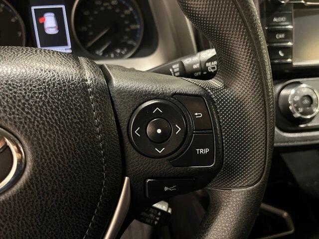 
 2017 Toyota RAV4 LE full									