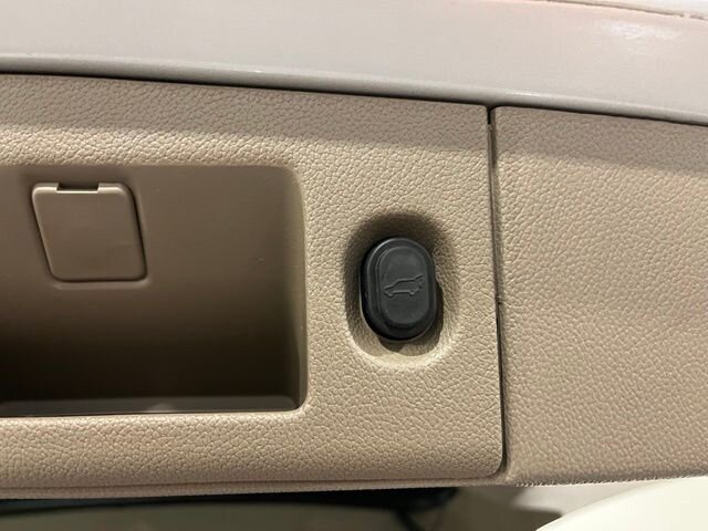 
 2018 Chevrolet Tahoe Premier full									