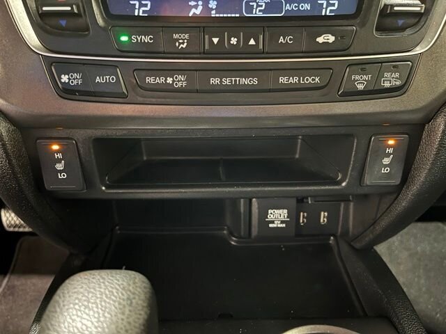 
 2016 Honda Pilot EX-L full									
