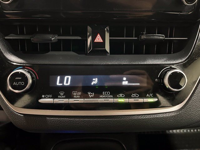 
 2020 Toyota Corolla LE full									