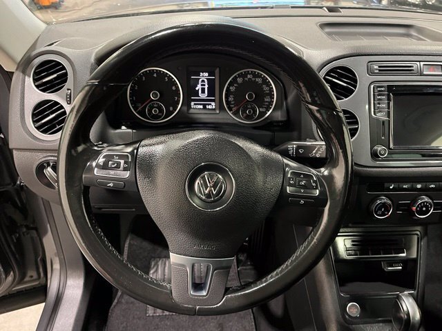 
 2017 Volkswagen Tiguan 2.0T Wolfsburg Edition 4Motion full									
