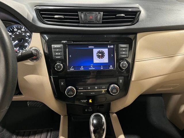 
 2019 Nissan Rogue SV full									