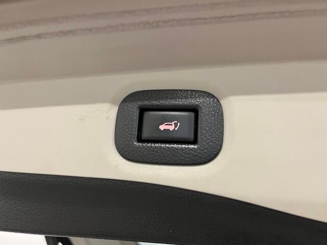
 2017 Nissan Rogue SV full									