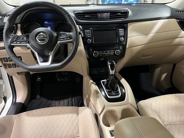
 2019 Nissan Rogue SV full									