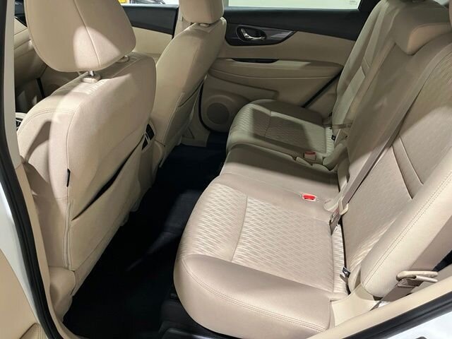 
 2019 Nissan Rogue SV full									