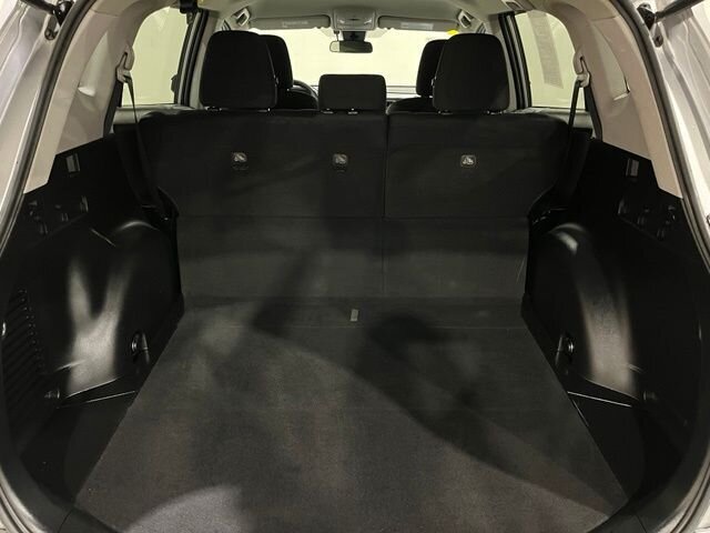 
 2017 Toyota RAV4 LE full									