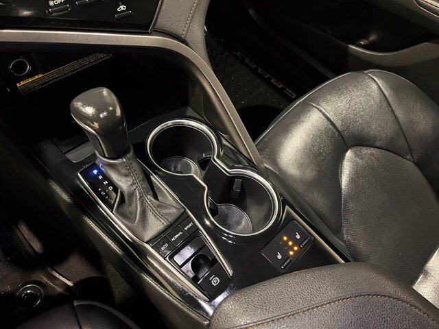 
 2020 Toyota Camry XLE full									