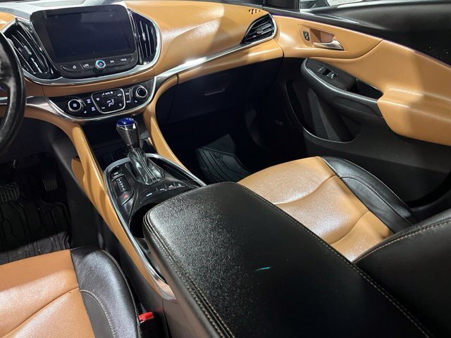 
 2017 Chevrolet Volt Premier full									