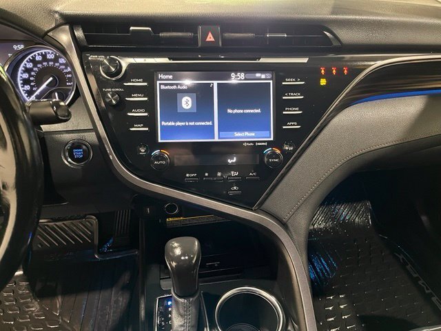 
 2020 Toyota Camry XLE full									