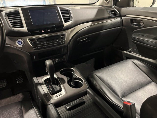 
 2016 Honda Pilot EX-L full									