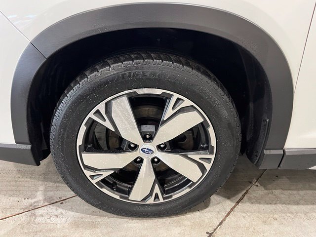 
 2021 Subaru Forester Touring full									