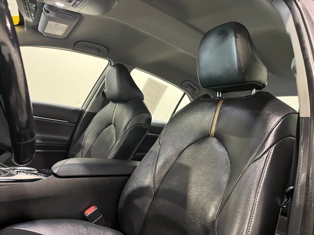 
 2020 Toyota Camry XLE full									