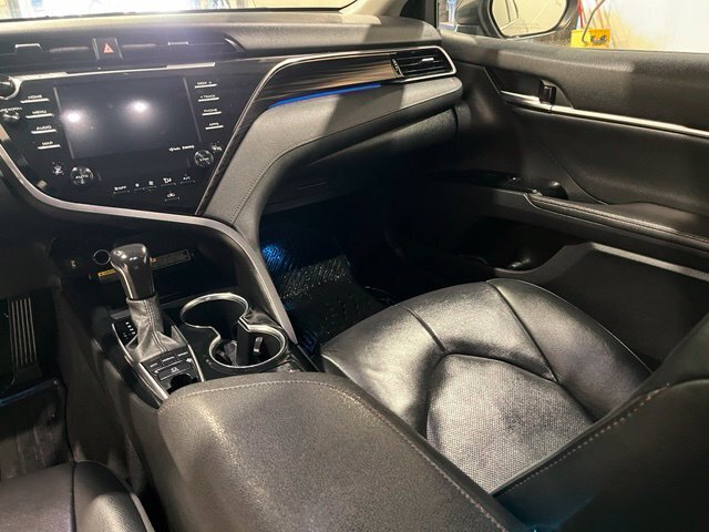 
 2020 Toyota Camry XLE full									