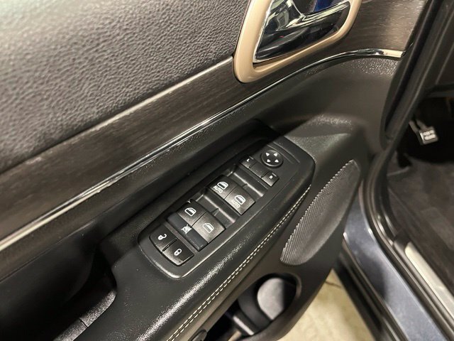 
 2015 Jeep Grand Cherokee Limited full									