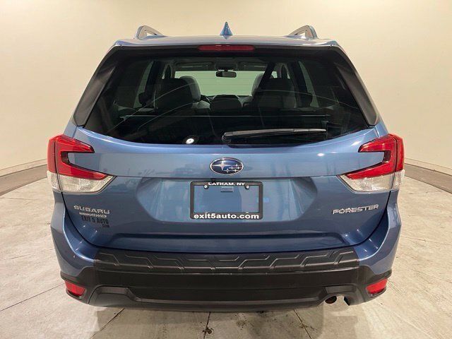 
 2019 Subaru Forester Premium full									