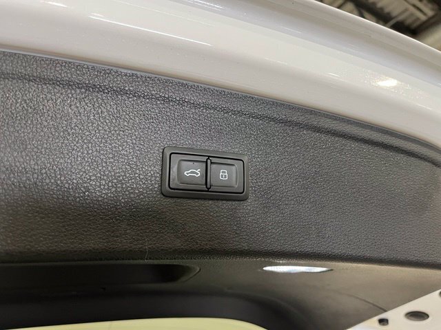 
 2018 Audi Q5 2.0T Premium Plus quattro full									