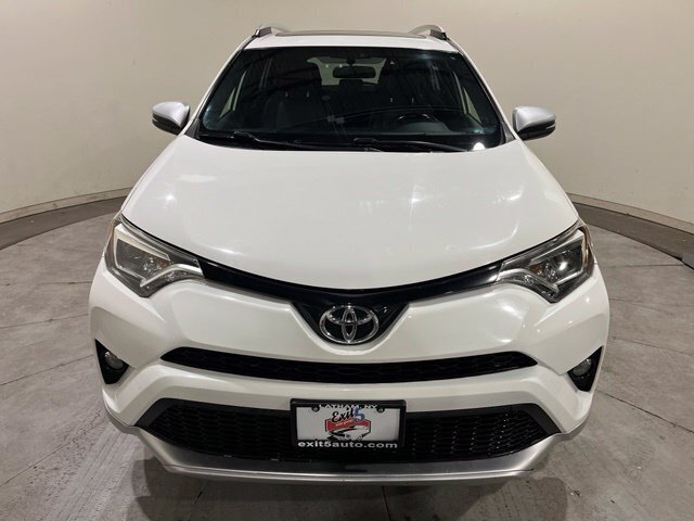 
 2016 Toyota RAV4 SE full									