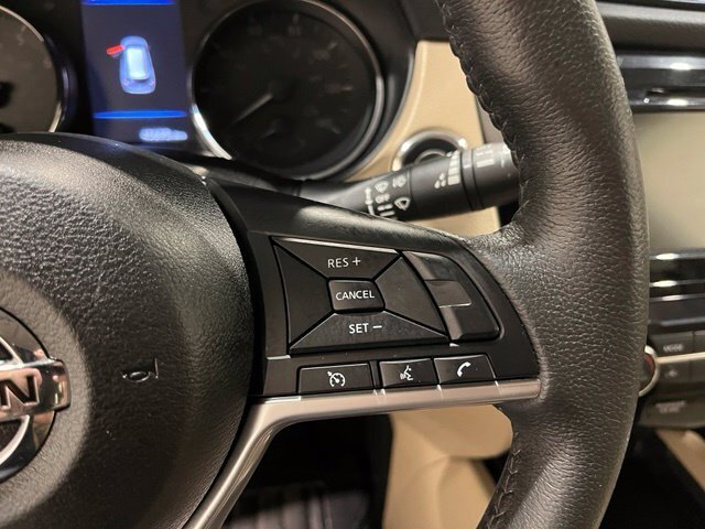 
 2019 Nissan Rogue SV full									