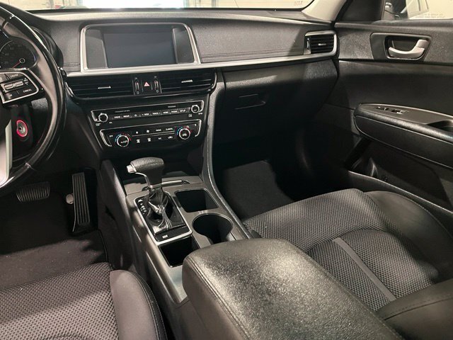 
 2019 Kia Optima LX full									