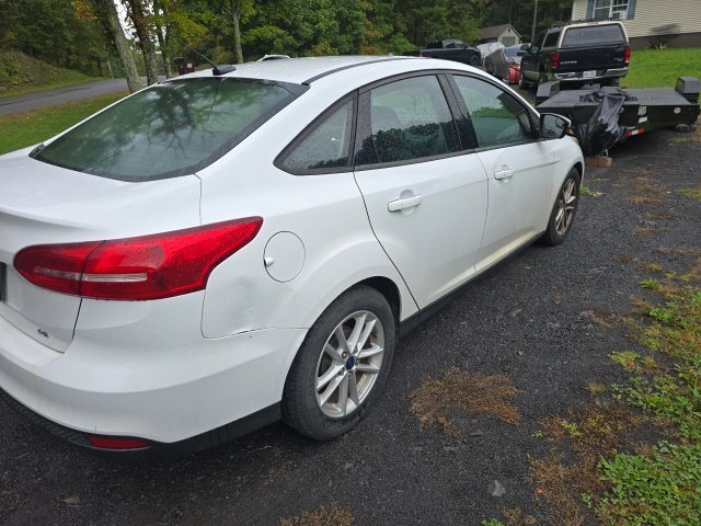 
 2017 Ford Focus SE full									