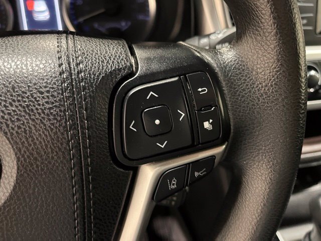 
 2019 Toyota Highlander LE full									
