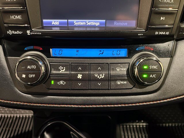 
 2016 Toyota RAV4 SE full									