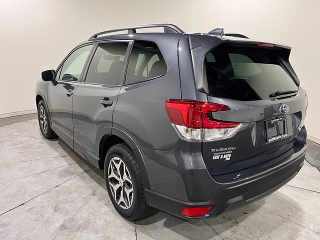 
 2021 Subaru Forester Premium full									