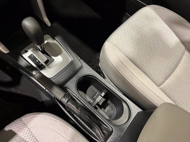 
 2017 Subaru Forester 2.5i full									
