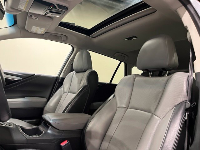 
 2020 Subaru Outback Limited XT full									