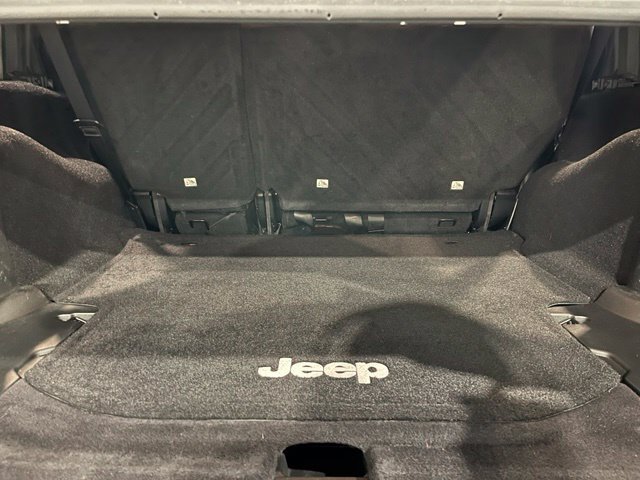 
 2017 Jeep Wrangler Unlimited Sport full									