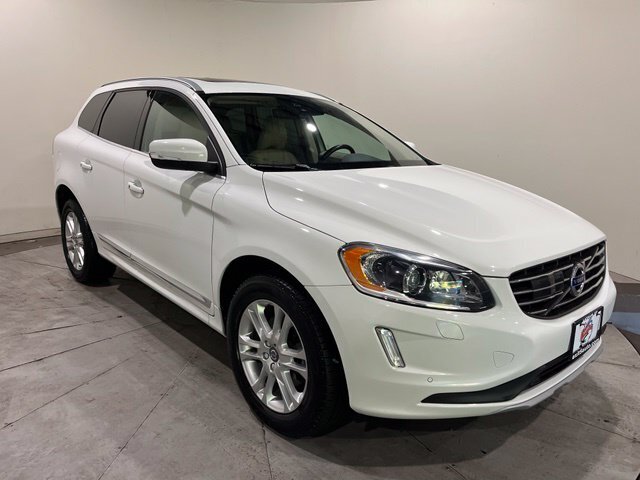 
 2016 Volvo XC60 T5 Platinum full									