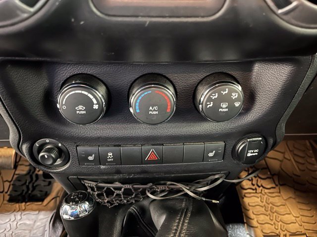 
 2017 Jeep Wrangler Unlimited Sport full									