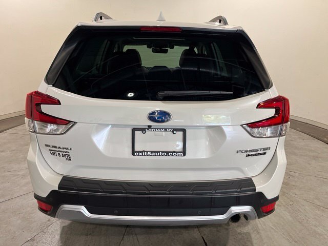 
 2021 Subaru Forester Touring full									
