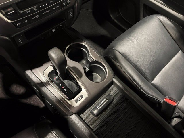 
 2016 Honda Pilot EX-L full									