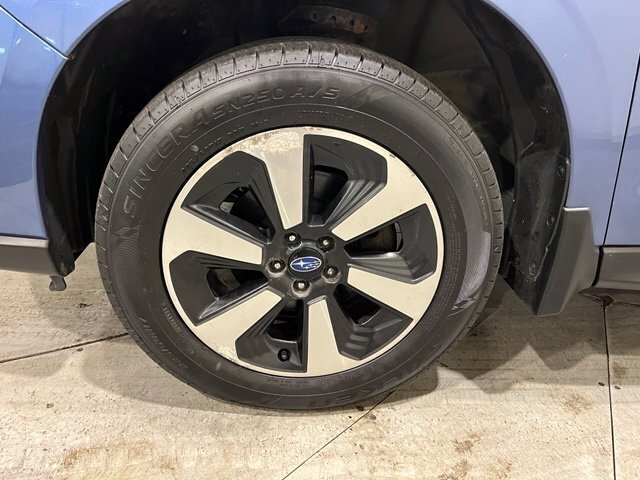 
 2017 Subaru Forester 2.5i full									