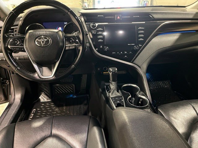 
 2020 Toyota Camry XLE full									