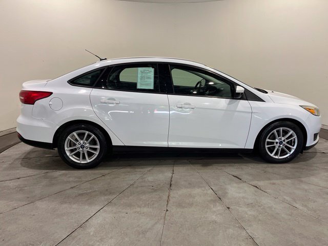 
 2017 Ford Focus SE full									