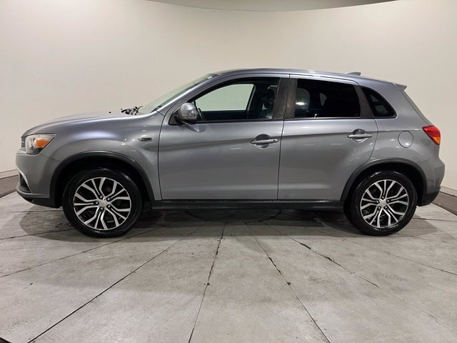 
 2018 Mitsubishi Outlander Sport 2.0 ES full									