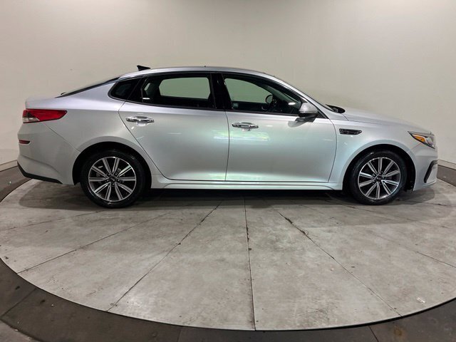 
 2019 Kia Optima LX full									
