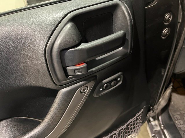 
 2017 Jeep Wrangler Unlimited Sport full									