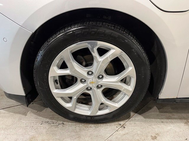 
 2017 Chevrolet Volt Premier full									