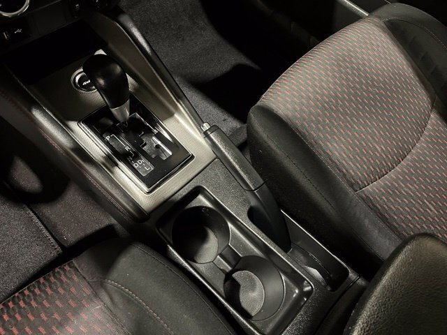 
 2018 Mitsubishi Outlander Sport 2.0 ES full									