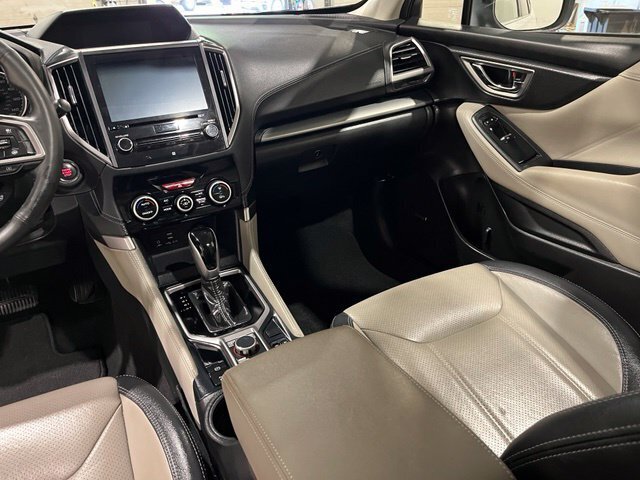 
 2020 Subaru Forester Limited full									