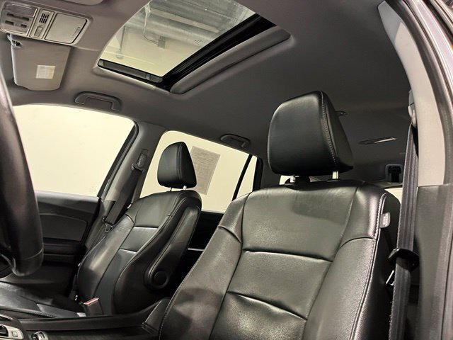 
 2016 Honda Pilot EX-L full									