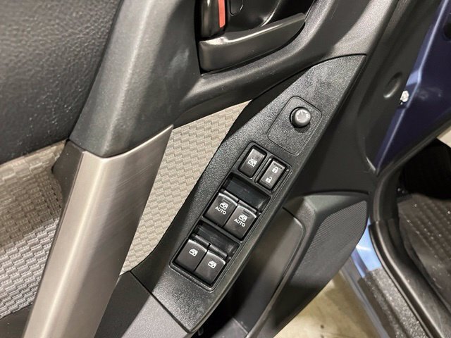 
 2017 Subaru Forester 2.5i full									