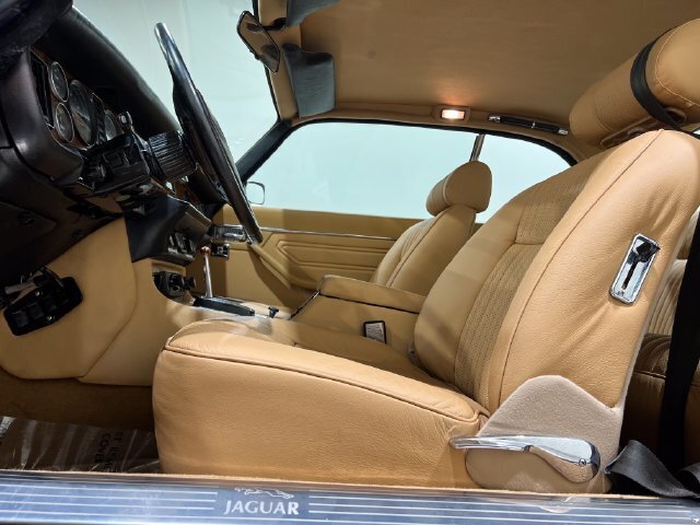
 1976 Jaguar XJ6C XJ6C full									