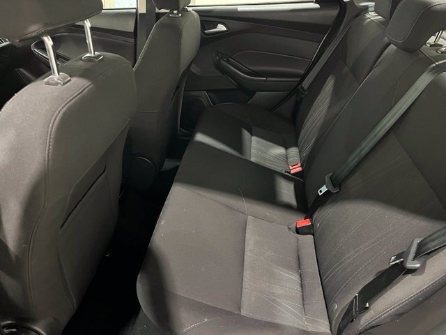
 2017 Ford Focus SE full									
